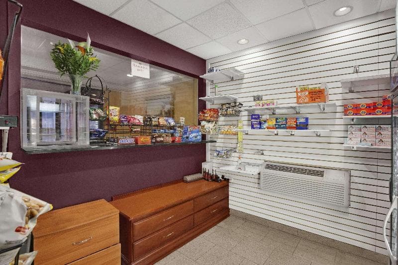 Ramada by Wyndham East Orange photo 1
