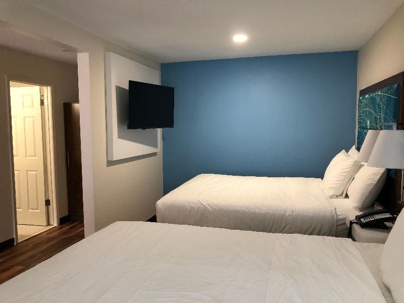 Nashville Airport Inn & Suites main