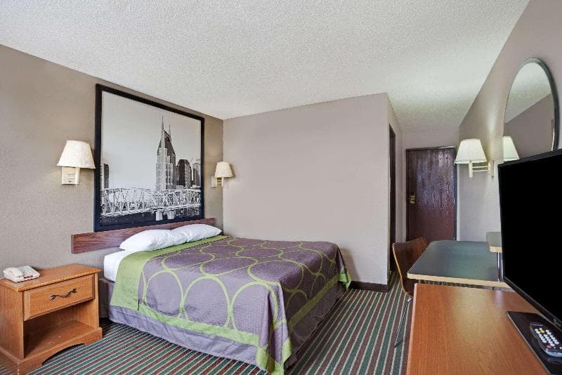 Super 8 by Wyndham Nashville/ Dntn/ Opryland Area 2