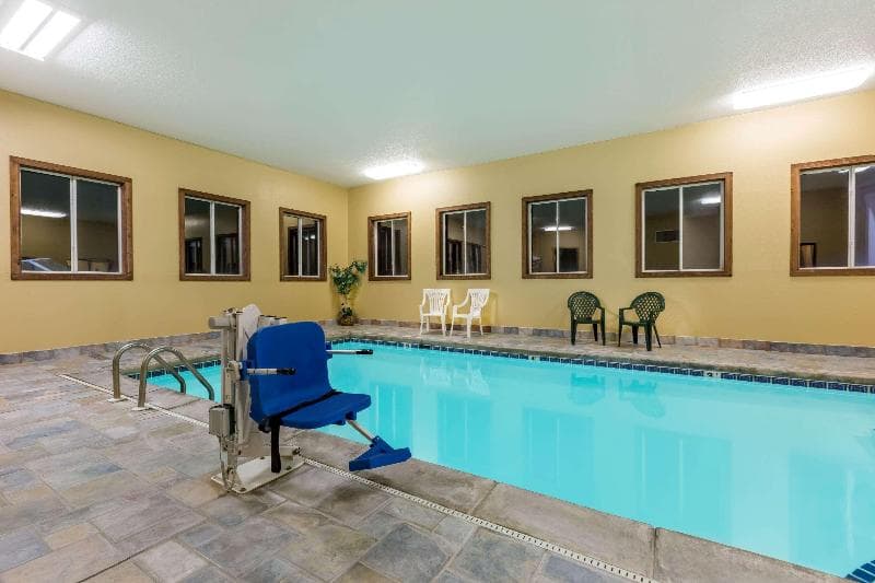 Super 8 By Wyndham Grinnell 3