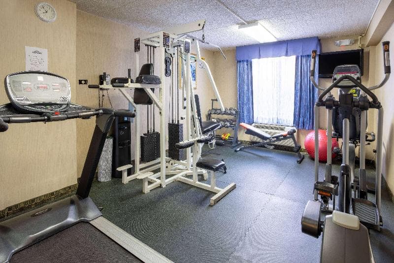 Days Hotel By Wyndham North Bergen/Nyc Area 5