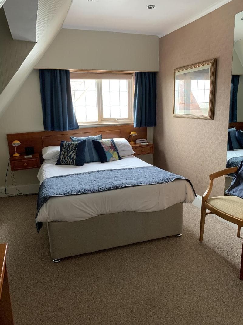 Knights Court Hotel 3