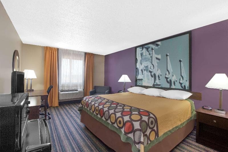 Super 8 by Wyndham Natchitoches 3