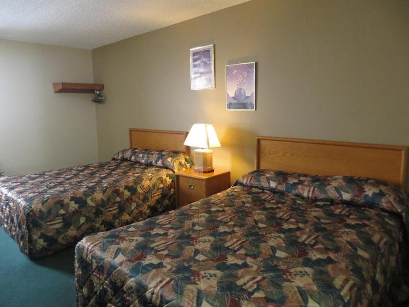 The Diplomat Inn photo 1