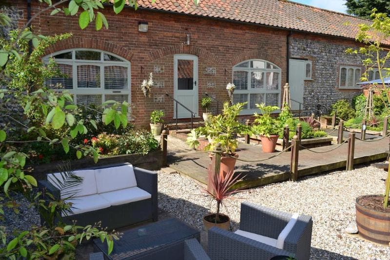 The Barns At Thorpe Market (Adults Only) 5