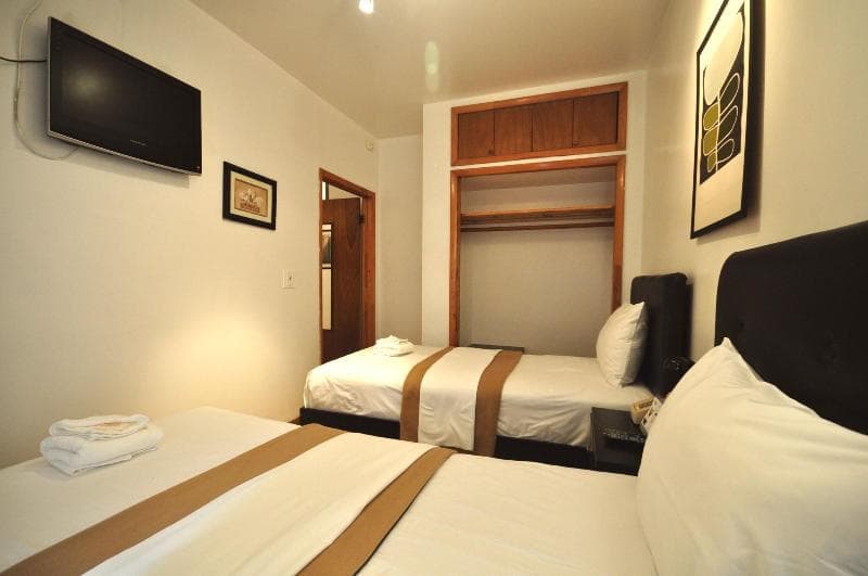 Off-Soho Suites 3