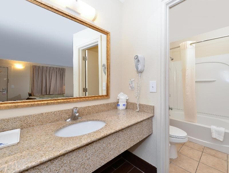 Americas Best Value Inn Nashville Downtown 2