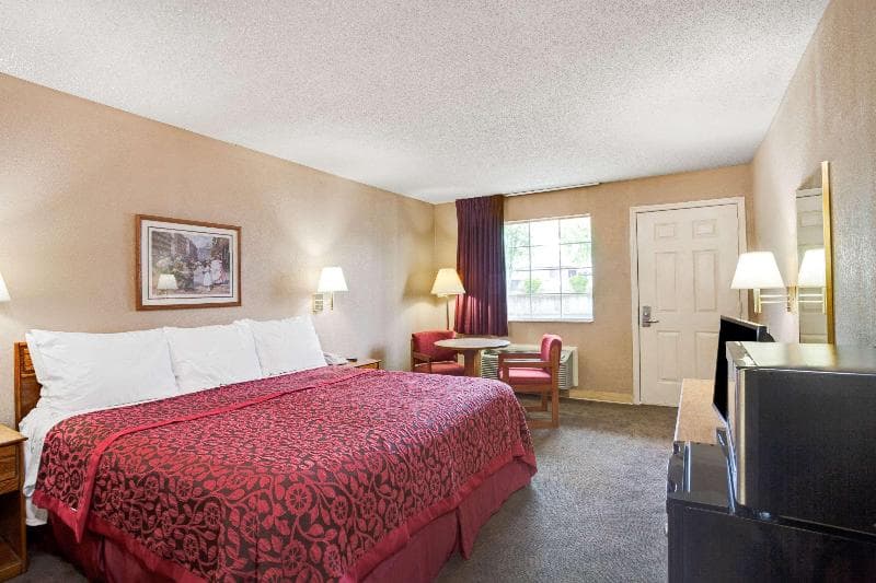 Days Inn by Wyndham Joelton/Nashville 2