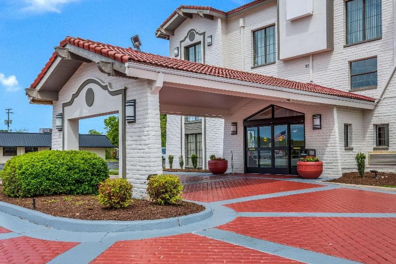 Quality Inn 3