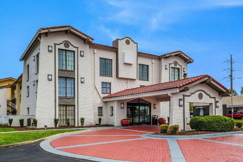 Quality Inn 5