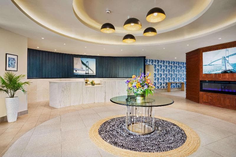 Wyndham Newport Hotel 4