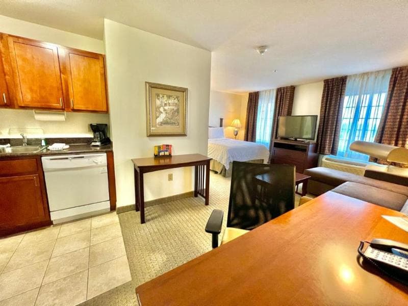 Staybridge Suites Detroit - Novi 3
