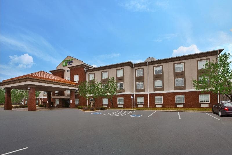Holiday Inn Express & Suites Manchester-Conf Ctr(Tullahoma) 4