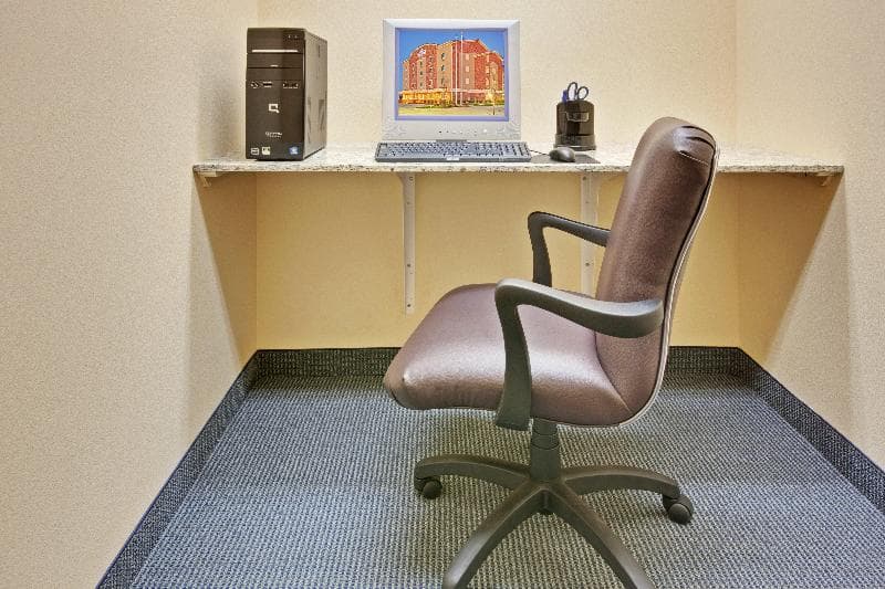 Candlewood Suites Murfreesboro 4