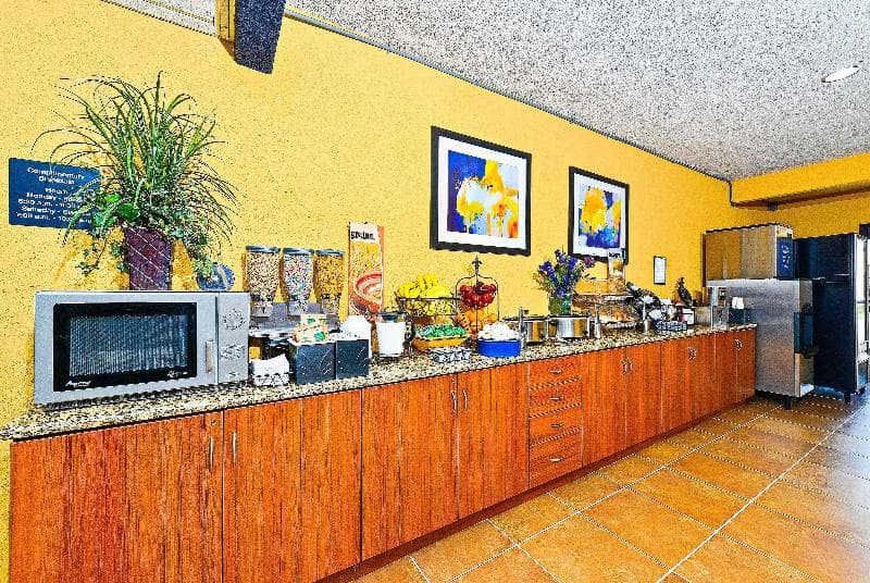 Microtel Inn & Suites By Wyndham New Braunfels photo 1