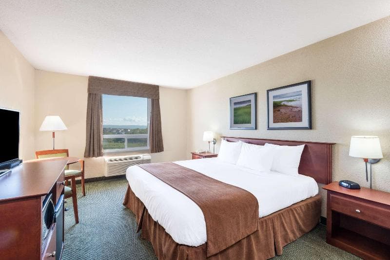 Super 8 By Wyndham Windsor 1
