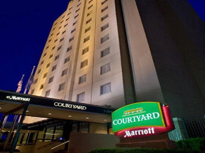 Courtyard New York Jfk Airport photo 1