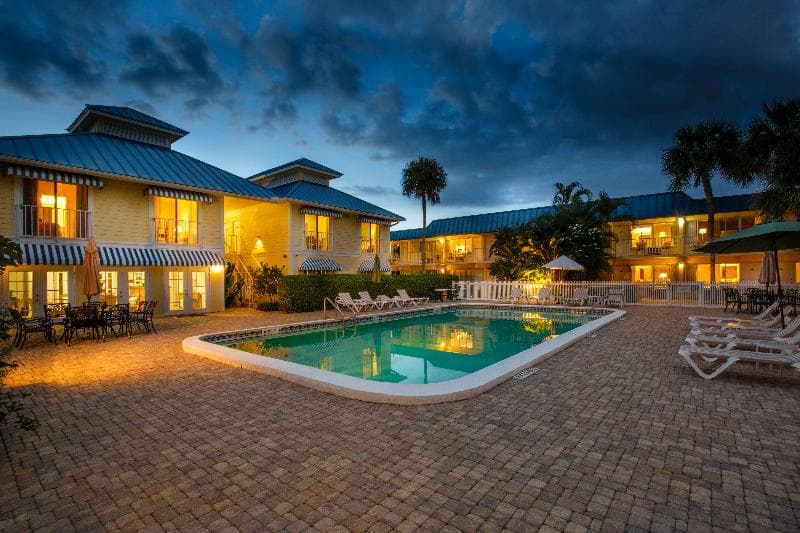 Naples Garden Inn photo 1