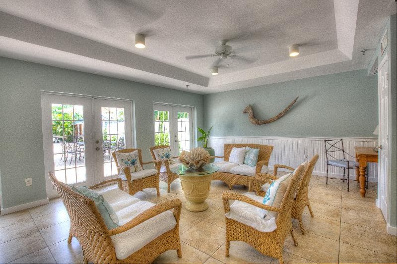 Naples Garden Inn 3