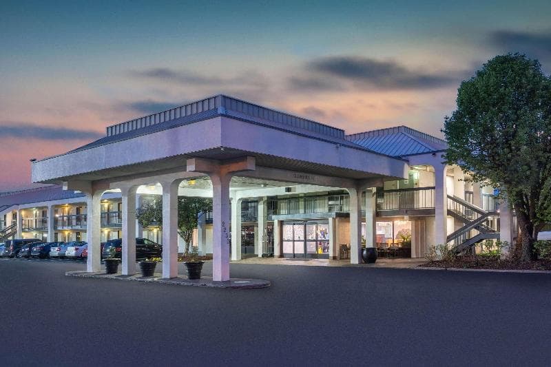 Baymont by Wyndham Murfreesboro 3