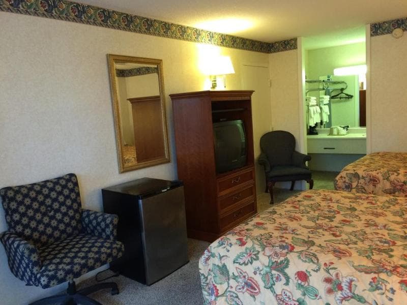 Knights Inn Newport photo 1
