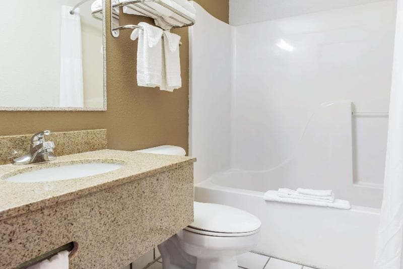Quality Inn Noblesville-Indianapolis 4