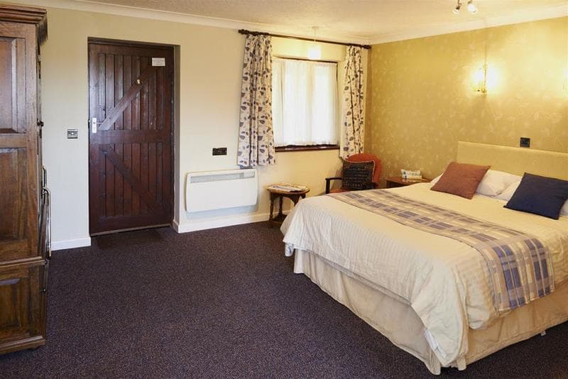 The Marsham Arms Inn 4