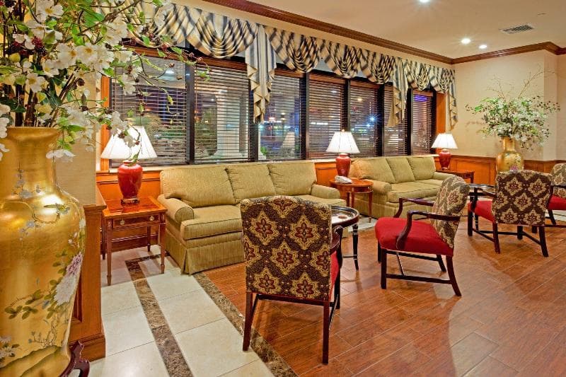 Holiday Inn Express Lynbrook - Rockville Centre 4