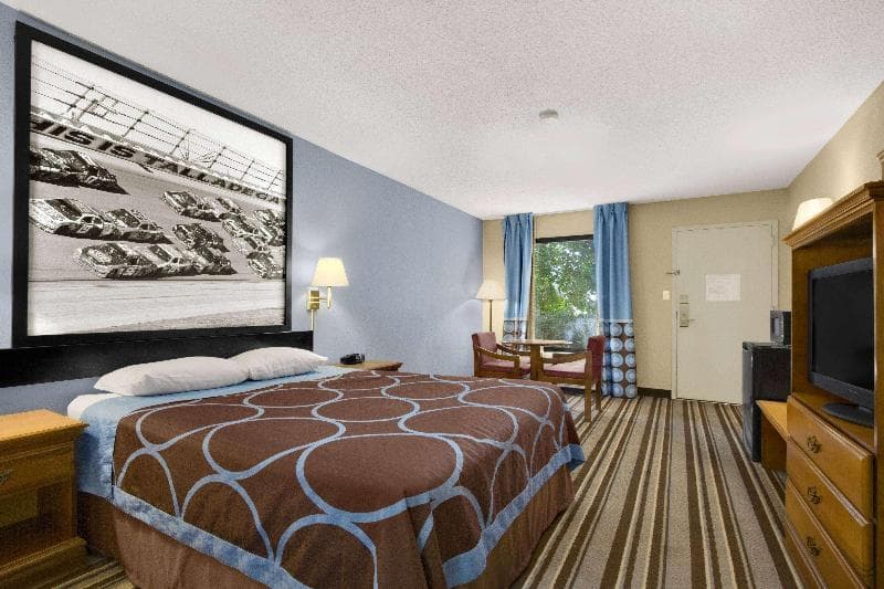 Super 8 By Wyndham Oxford main