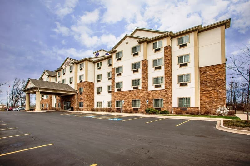 Comfort Suites Grayslake - Libertyville North photo 1