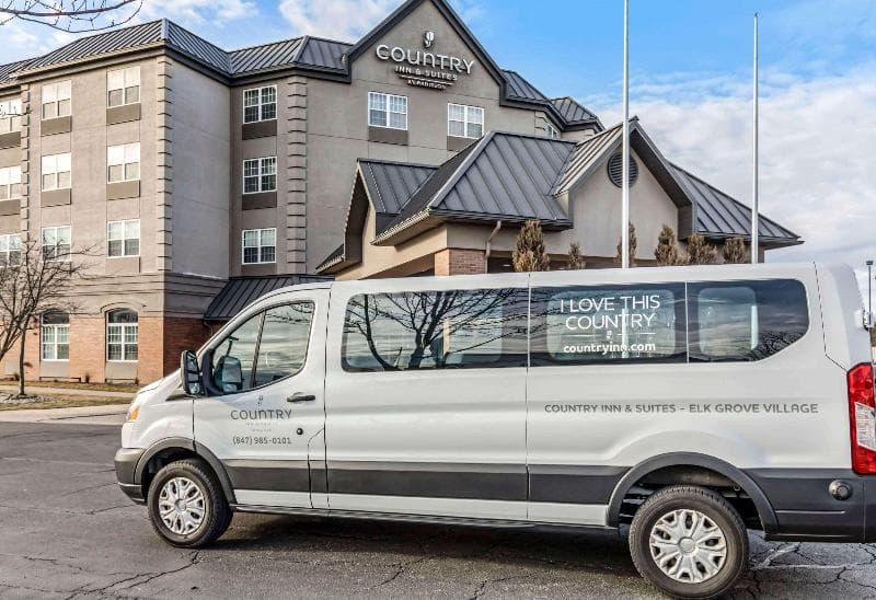 Country Inn & Suites by Radisson, Elk Grove Village/Itasca 5