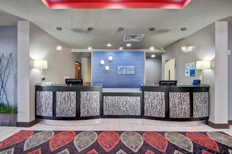 Holiday Inn Express Oklahoma City North 5