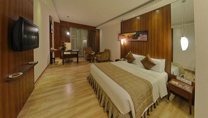Gokulam Park Hotel photo 1
