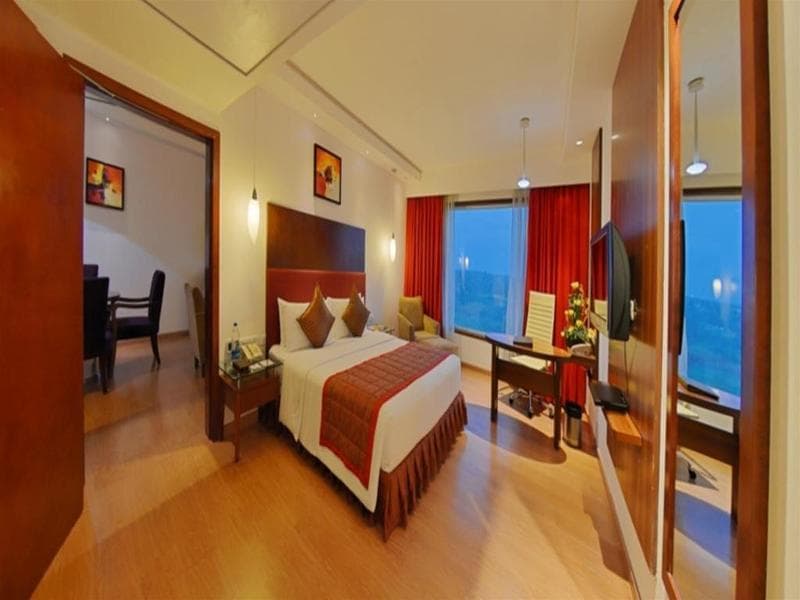 Gokulam Park Hotel 4