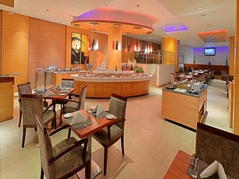 Gokulam Park Hotel main