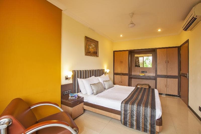 Sterling Lonavala 4
