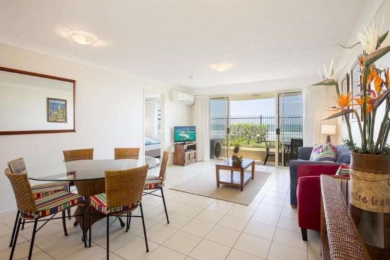 Golden Riviera Beach Resort 2