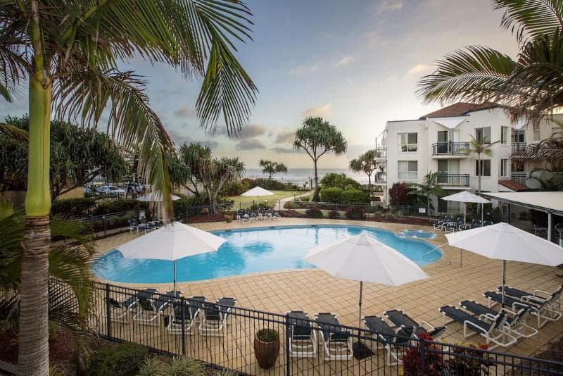 Golden Riviera Beach Resort 5