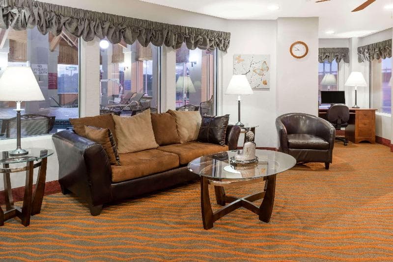 Baymont by Wyndham Rolla 5