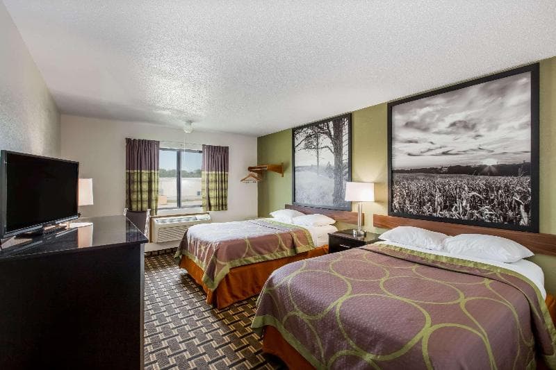 Super 8 By Wyndham Wayne 2