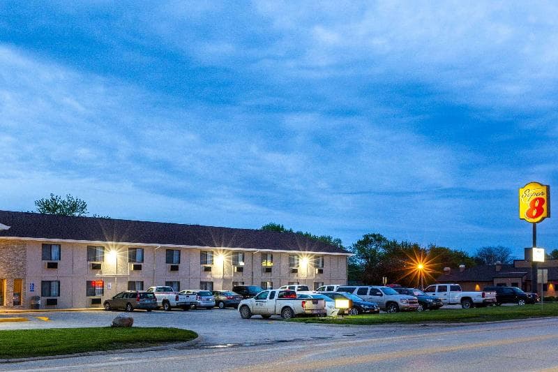 Super 8 By Wyndham Storm Lake 3