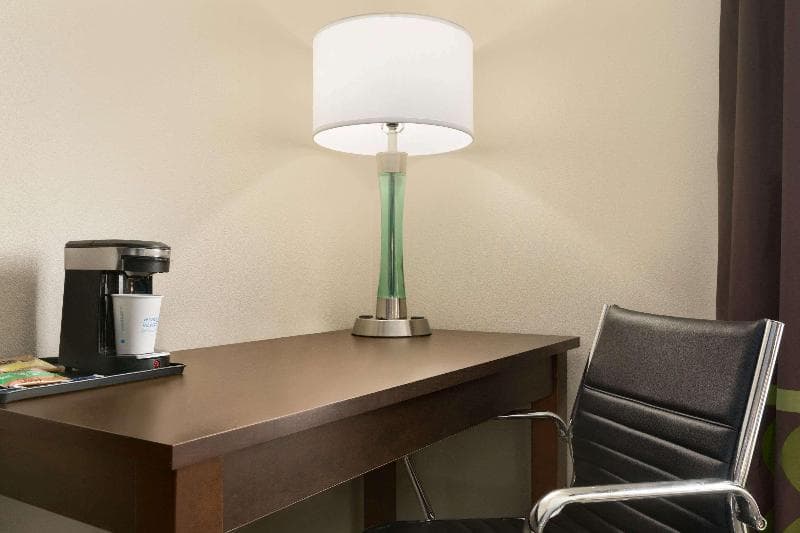 Super 8 By Wyndham Ajax/Toronto 4