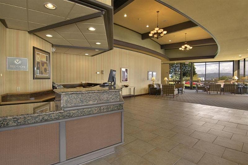 Red Lion Hotel Coos Bay 4