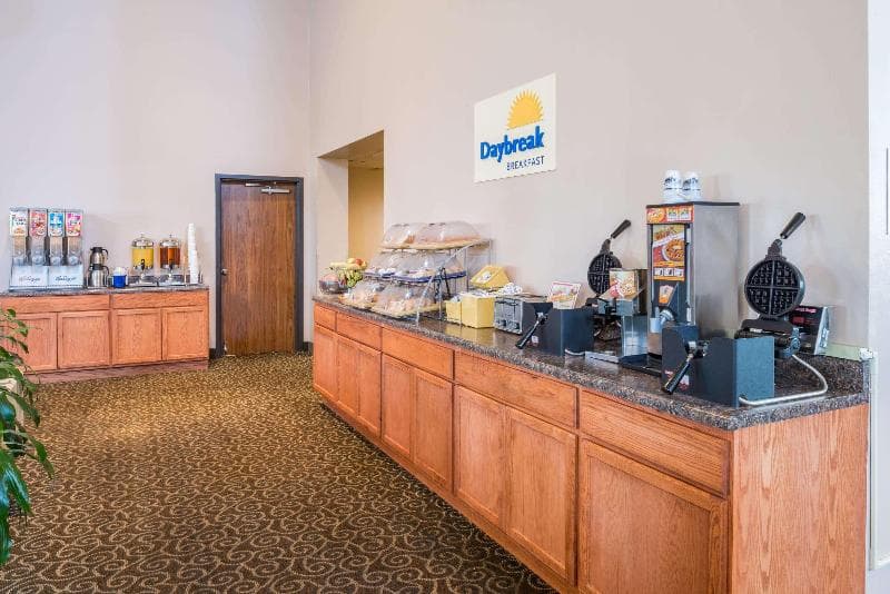 Days Inn By Wyndham Kirksville 2