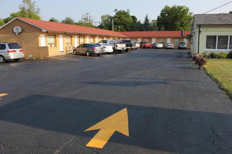 Knights Inn Owen Sound 5