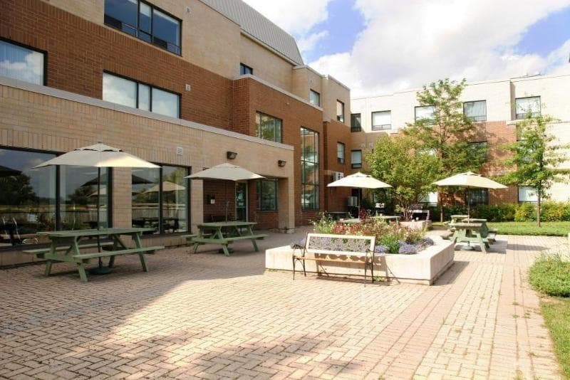 Residence & Conference Centre - King City 4