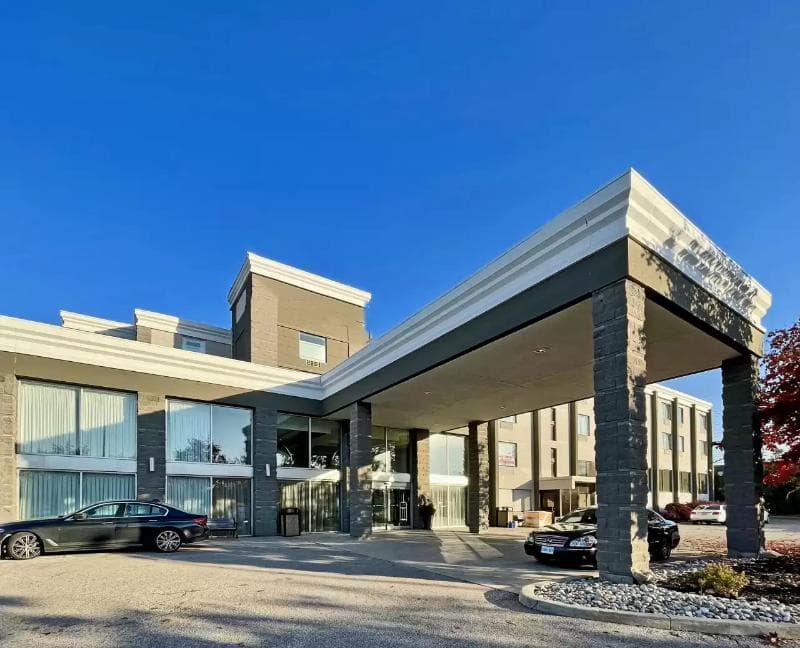 Comfort Inn & Conference Centre Toronto Airport photo 1