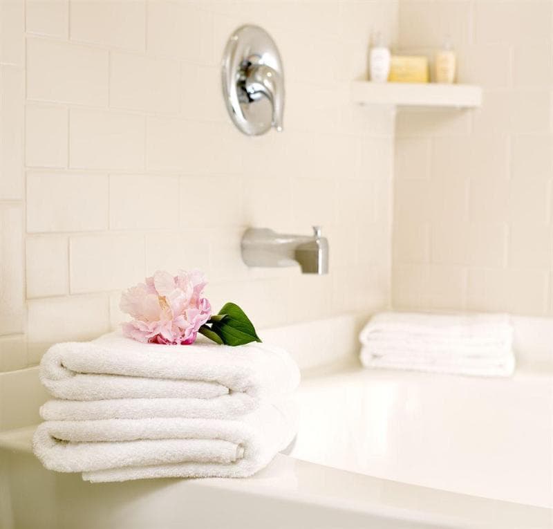 Ayres Suites Ontario At The Mills 4