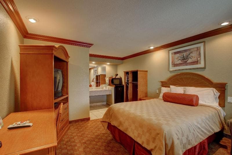 Thunderbird Lodge Riverside photo 1