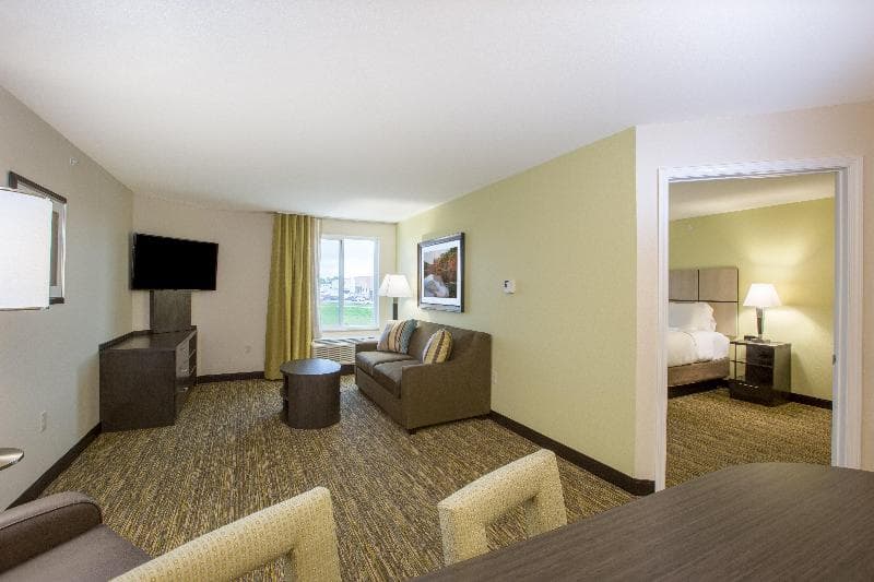 Candlewood Suites Bellevue 5